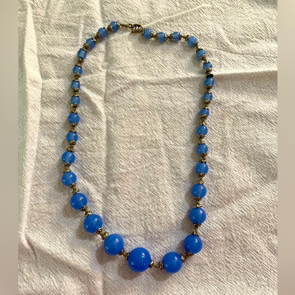 Chalcedony and Silver Beaded Necklace